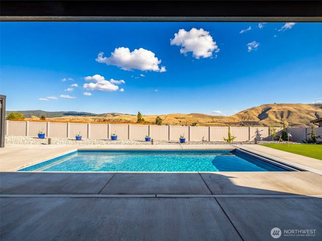 633 S Monte Verde Drive, East Wenatchee, WA 98802