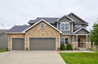 2609 NW Willowbrooke Drive, Grimes, IA 50111