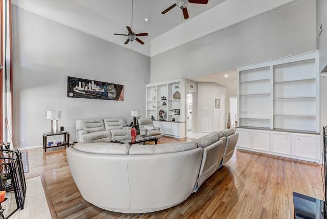 12007 Lakeway Court, Houston, TX 77071