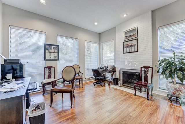 12007 Lakeway Court, Houston, TX 77071