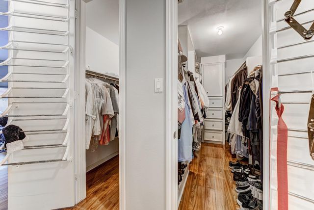 12007 Lakeway Court, Houston, TX 77071