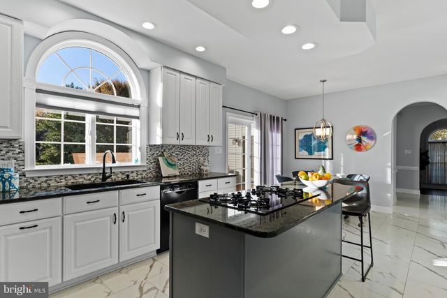 5 GUNPOWDER ROAD, Mechanicsburg, PA 17050