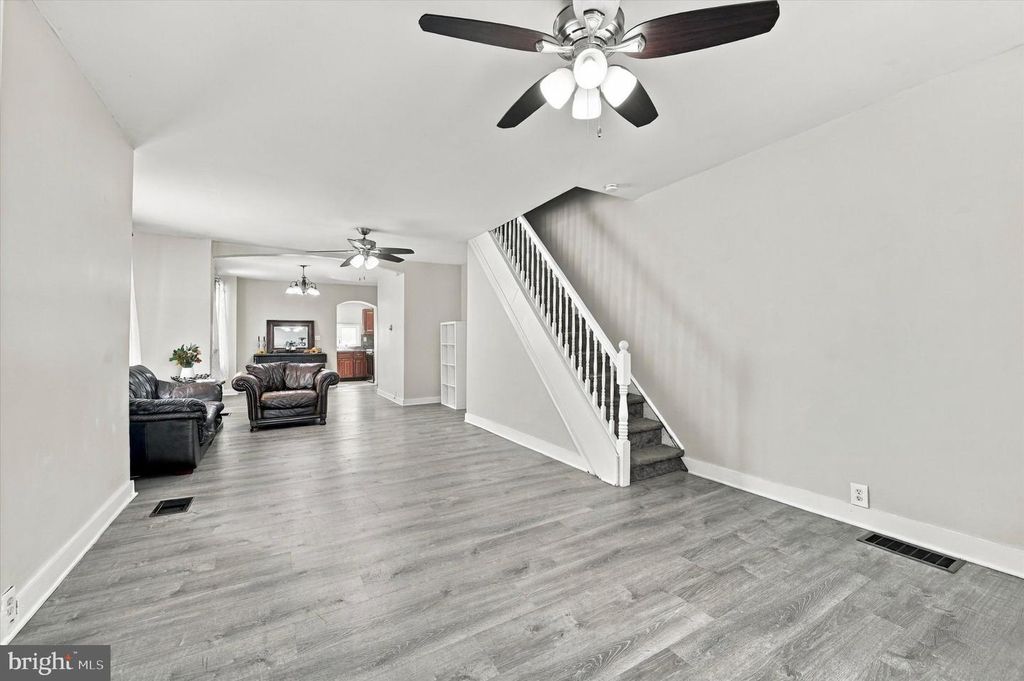 58 GOOD ST, PHILADELPHIA, PA 19119 — photo 2