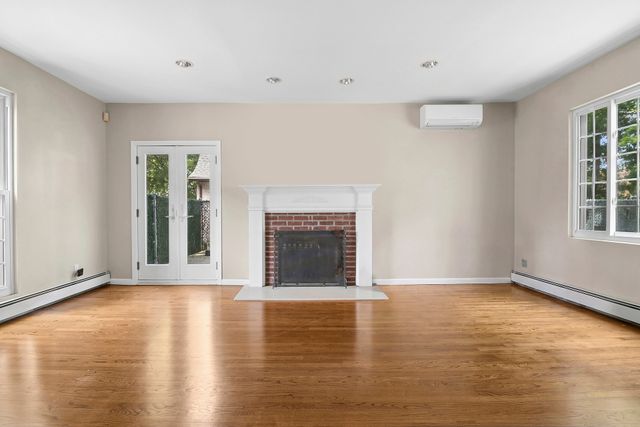 77-15 KEW FOREST Lane, New York City, NY 11375
