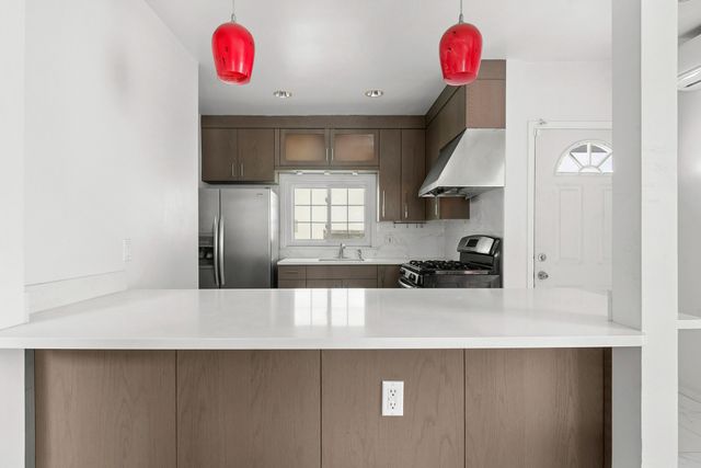 77-15 KEW FOREST Lane, New York City, NY 11375