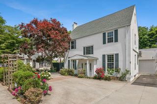 77-15 KEW FOREST Lane, New York City, NY 11375