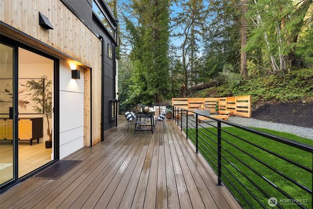 612 219th Avenue NE, Sammamish, WA 98074