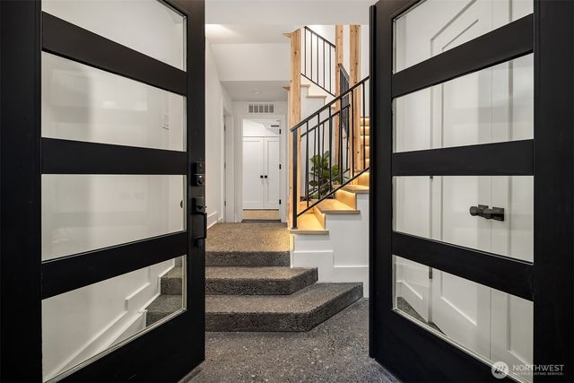 612 219th Avenue NE, Sammamish, WA 98074