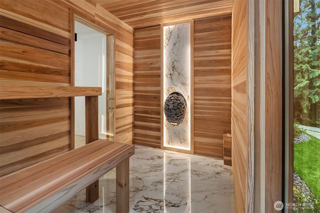 612 219th Avenue NE, Sammamish, WA 98074