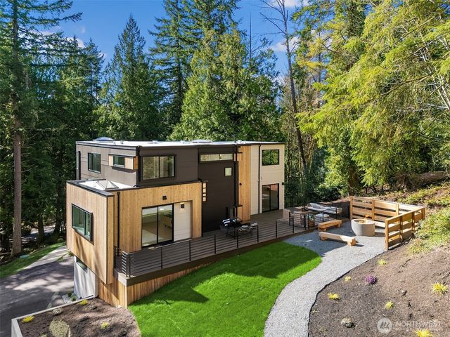 612 219th Avenue NE, Sammamish, WA 98074