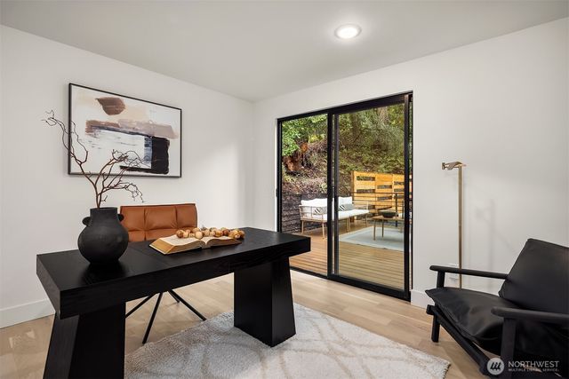 612 219th Avenue NE, Sammamish, WA 98074