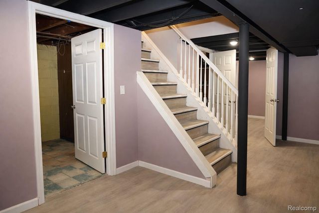 8373 McKinley, Center Line, MI 48015