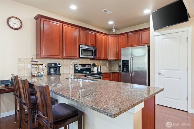 9320 Stevens Court NE, Lacey, WA 98516