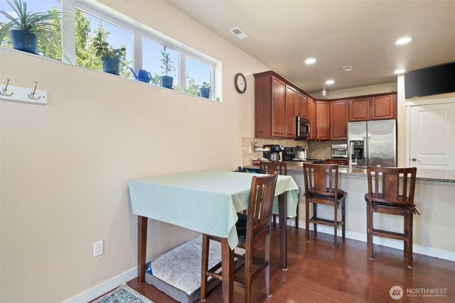9320 Stevens Court NE, Lacey, WA 98516