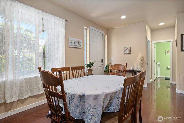 9320 Stevens Court NE, Lacey, WA 98516