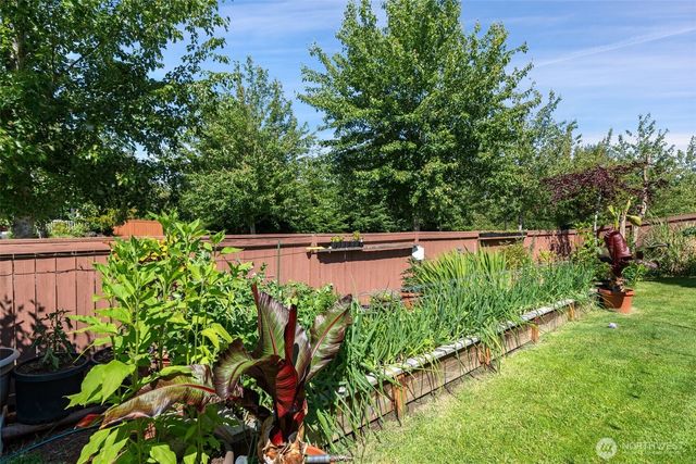9320 Stevens Court NE, Lacey, WA 98516