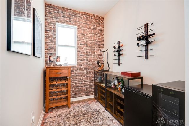 550 Crossing Lane, Dayton, OH 45449