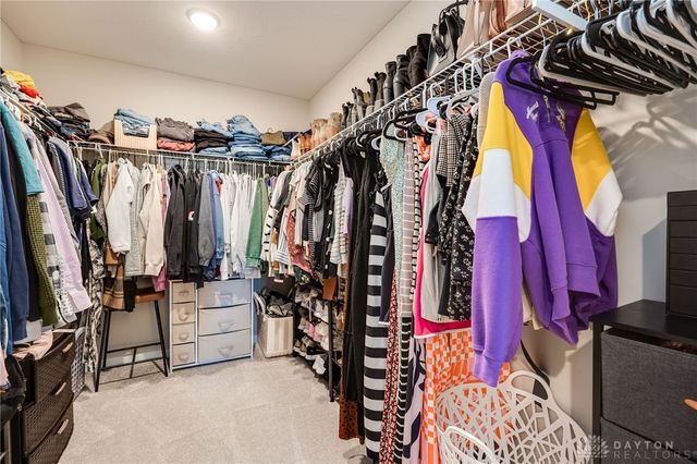 550 Crossing Lane, Dayton, OH 45449