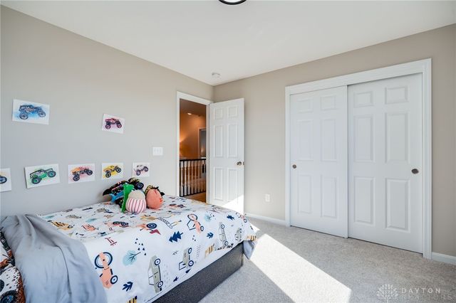 550 Crossing Lane, Dayton, OH 45449