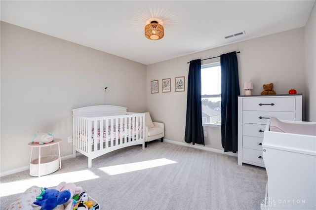 550 Crossing Lane, Dayton, OH 45449