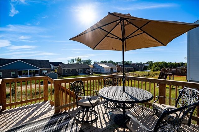 550 Crossing Lane, Dayton, OH 45449