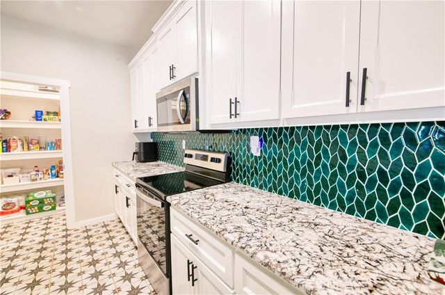 1497 SW 58 Highway, Kingsville, MO 64061