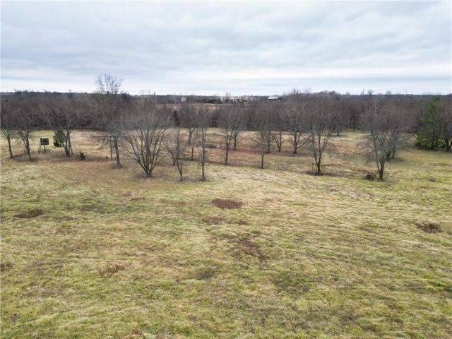 1497 SW 58 Highway, Kingsville, MO 64061