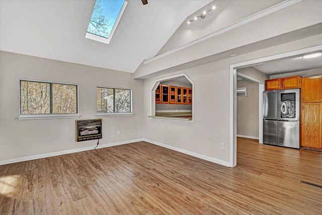 915 Halifax CIR, Vinton, VA 24179