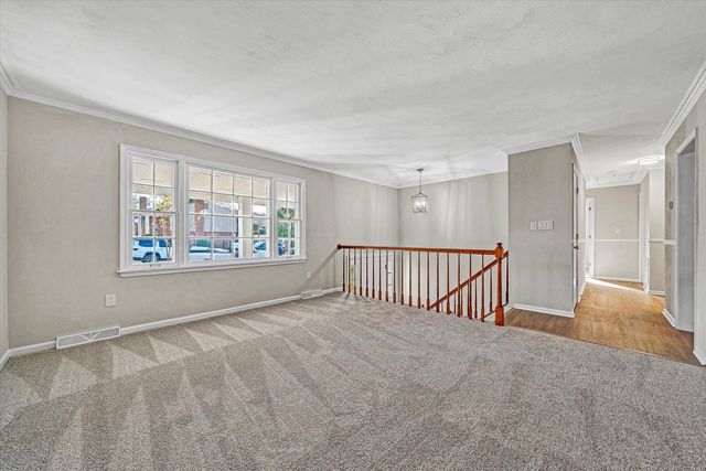 915 Halifax CIR, Vinton, VA 24179