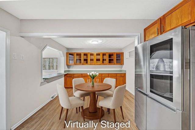 915 Halifax CIR, Vinton, VA 24179