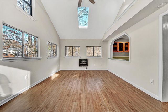 915 Halifax CIR, Vinton, VA 24179