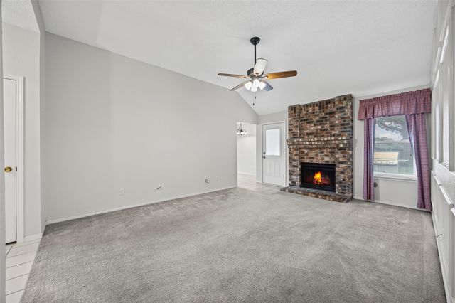 621 Prestonwood Trail, Desoto, TX 75115