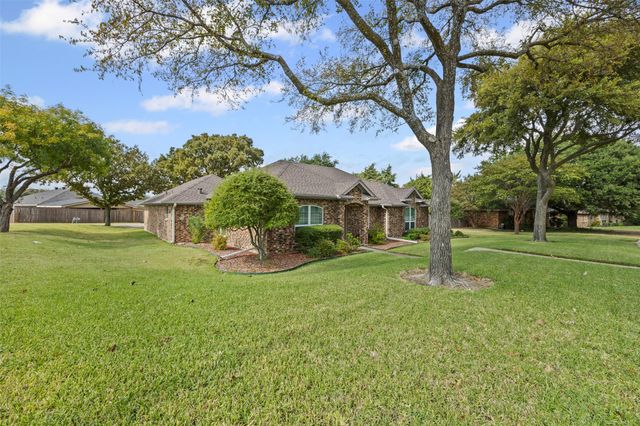 621 Prestonwood Trail, Desoto, TX 75115