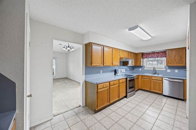 621 Prestonwood Trail, Desoto, TX 75115