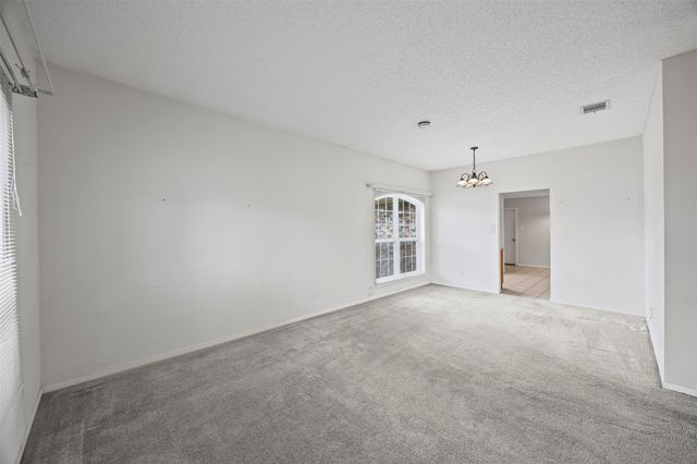 621 Prestonwood Trail, Desoto, TX 75115