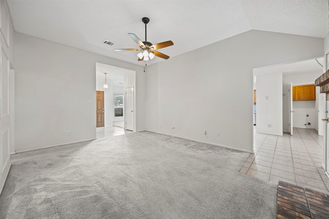 621 Prestonwood Trail, Desoto, TX 75115