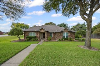 621 Prestonwood Trail, Desoto, TX 75115