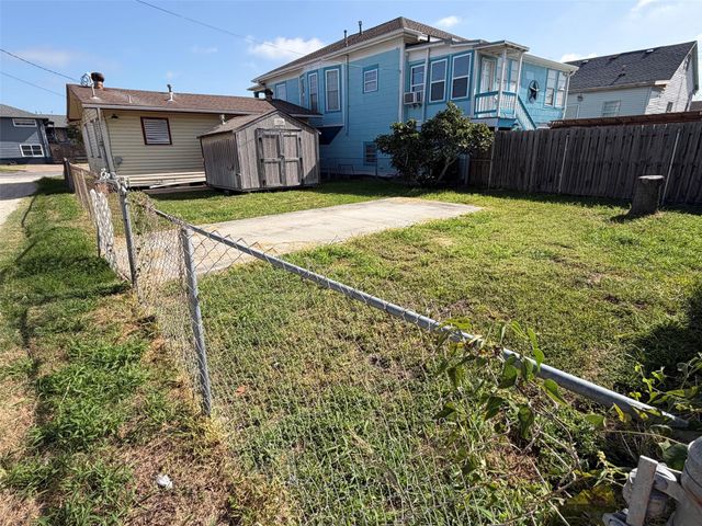2211 Avenue O, Galveston, TX 77550