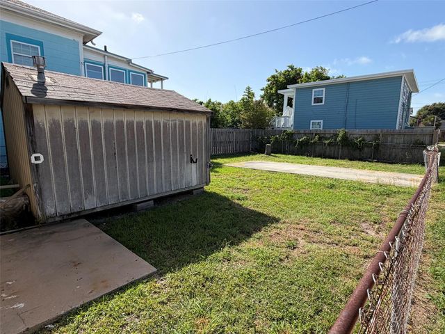 2211 Avenue O, Galveston, TX 77550