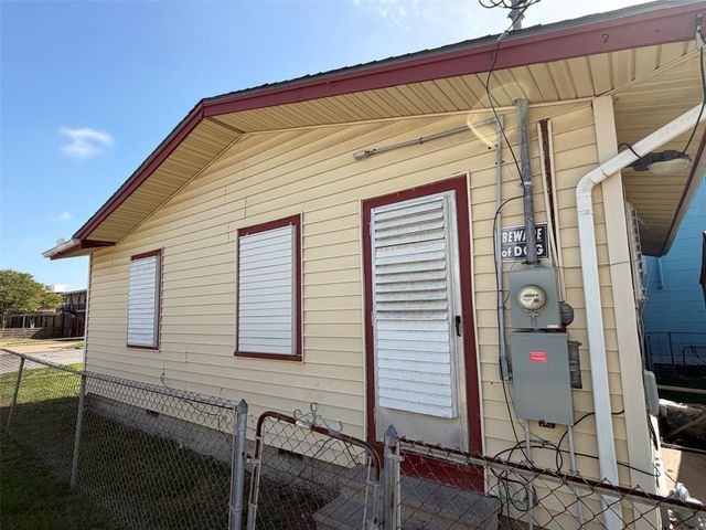 2211 Avenue O, Galveston, TX 77550
