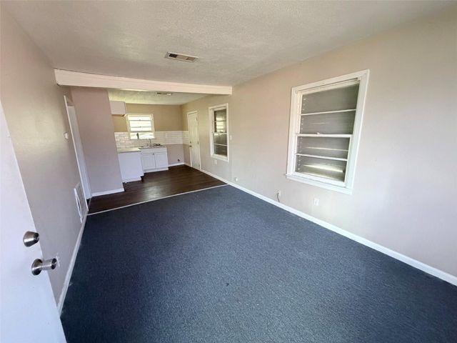 2211 Avenue O, Galveston, TX 77550