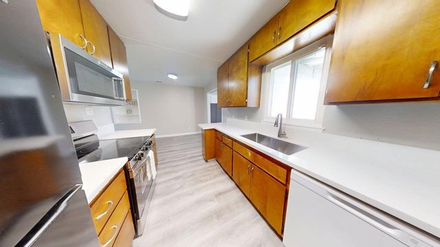 2034 Edwin Way, Sacramento, CA 95825