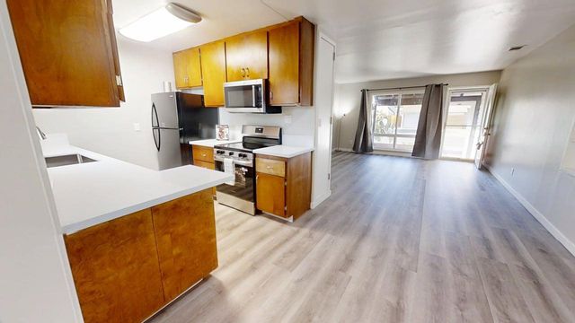 2034 Edwin Way, Sacramento, CA 95825