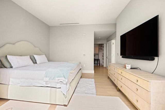 1 Dalton 2804, Boston, MA 02115