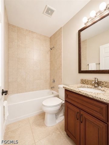 4109 SW 8th PL 201, Cape Coral, FL 33914