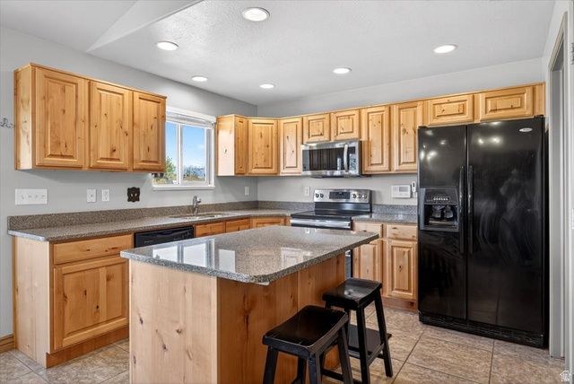 3792 W 2200 S, Taylor, UT 84401