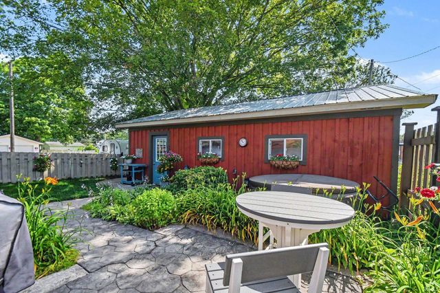 302 S Main Street, Middlebury, IN 46540