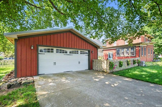 302 S Main Street, Middlebury, IN 46540