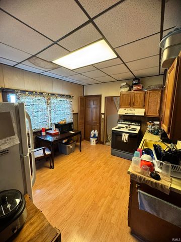 925 Crescent Avenue, Fort Wayne, IN 46805