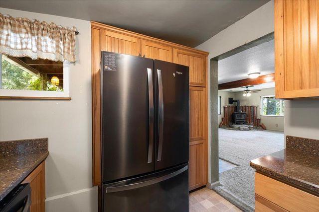 1360 Loka Ln, Greenwood, CA 95635